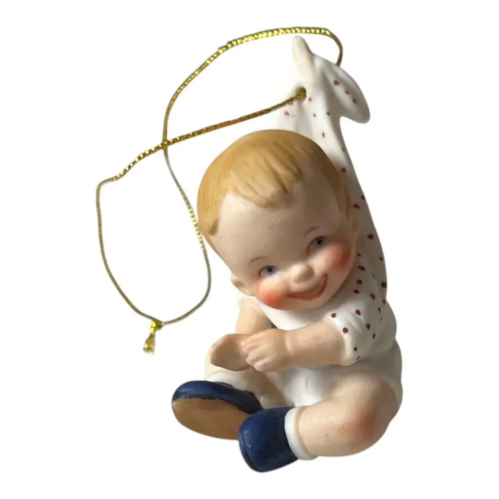 2 Vintage Heirloom Tradition Children of C H Twelvetrees Babies Out To Dry 1986